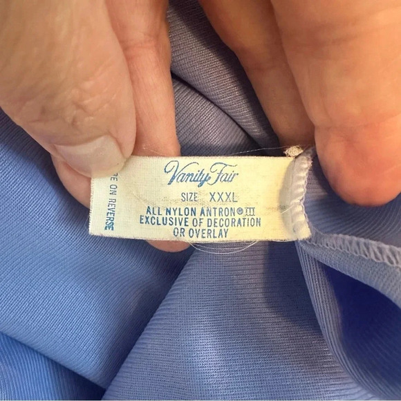 Vintage Vanity Fair Vintage Nightgown - Picture 5 of 7
